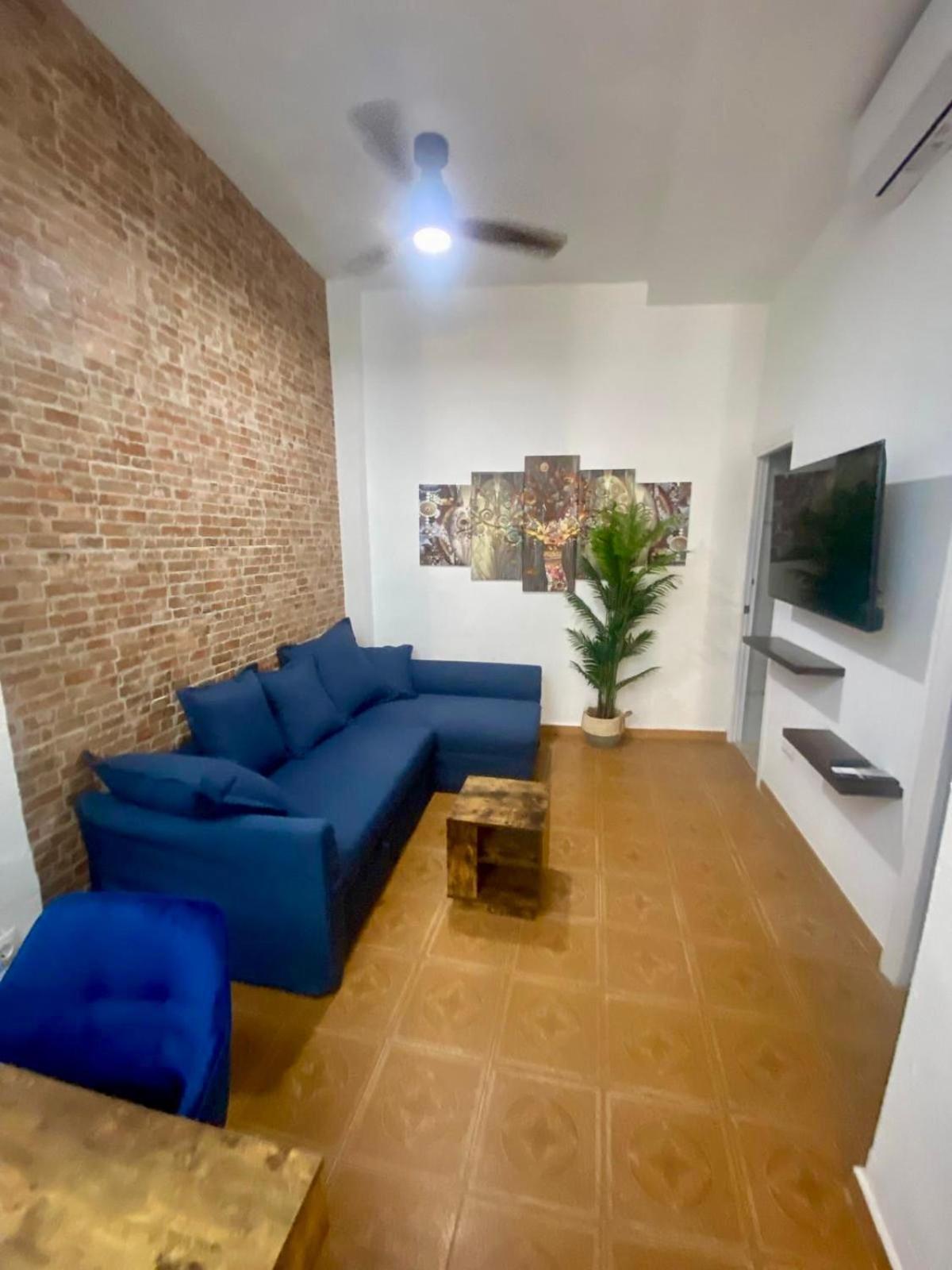 Casa Naty, Espacioso Renovado Apartamento En El Centro De Málaga Exteriör bild