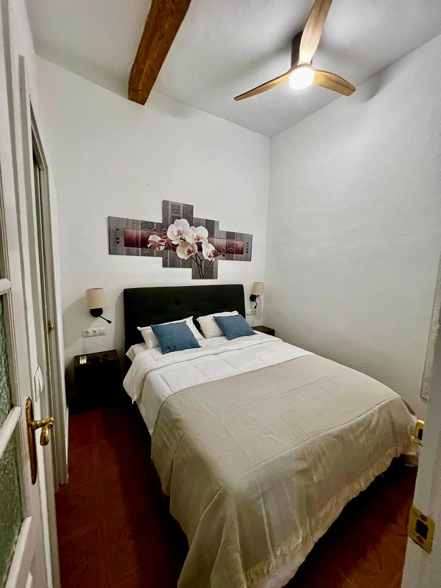 Casa Naty, Espacioso Renovado Apartamento En El Centro De Málaga Exteriör bild